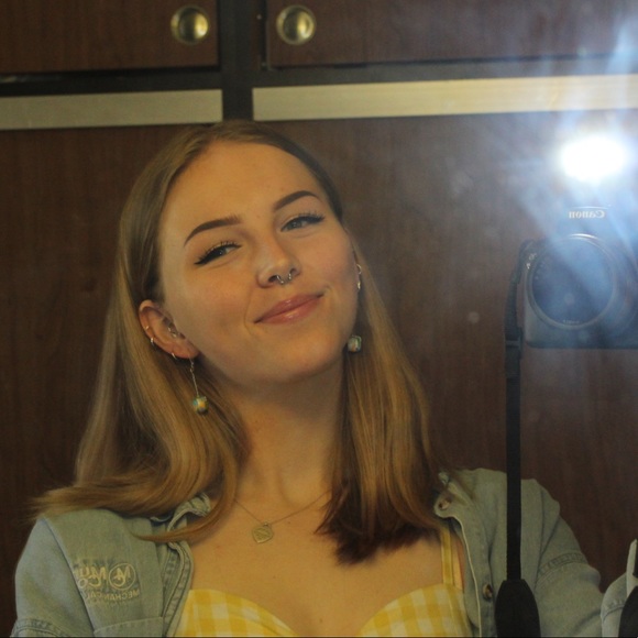 Other - Meet your Posher, Mekenna